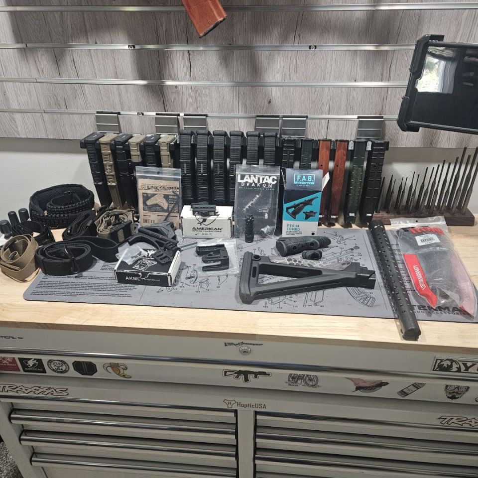 Post 5 - Lots of accessories 