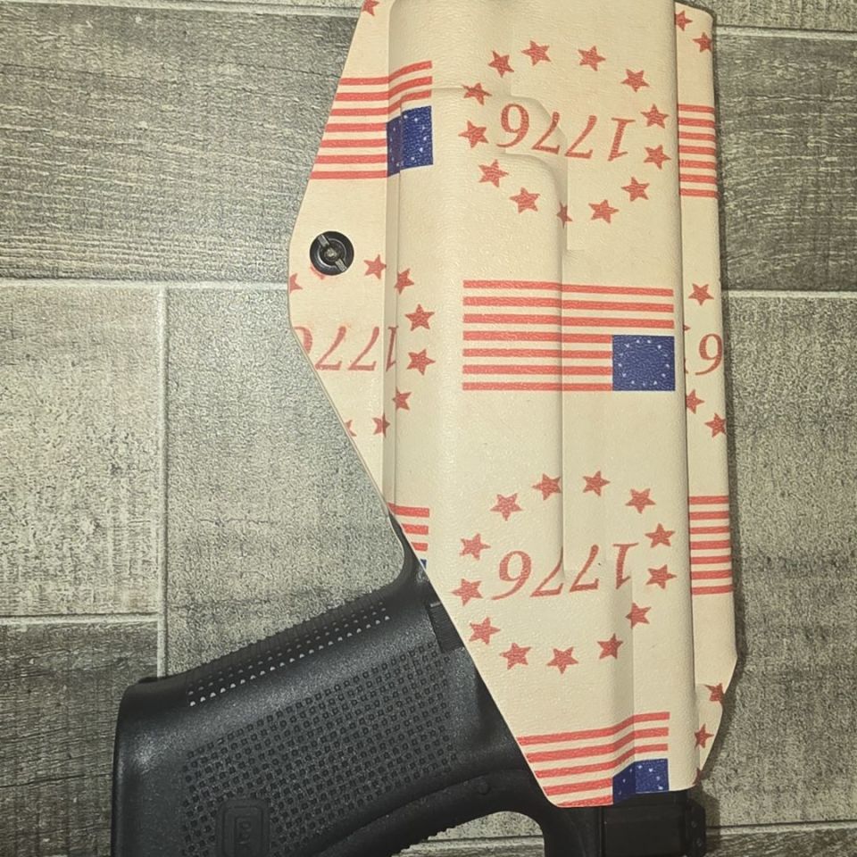 Post 1 - We The People Glock 34 Holster