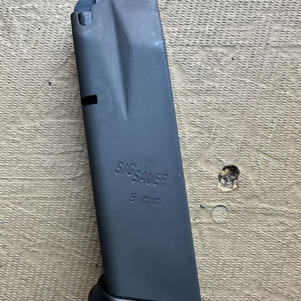 Post 1 - SIG P228 magazines