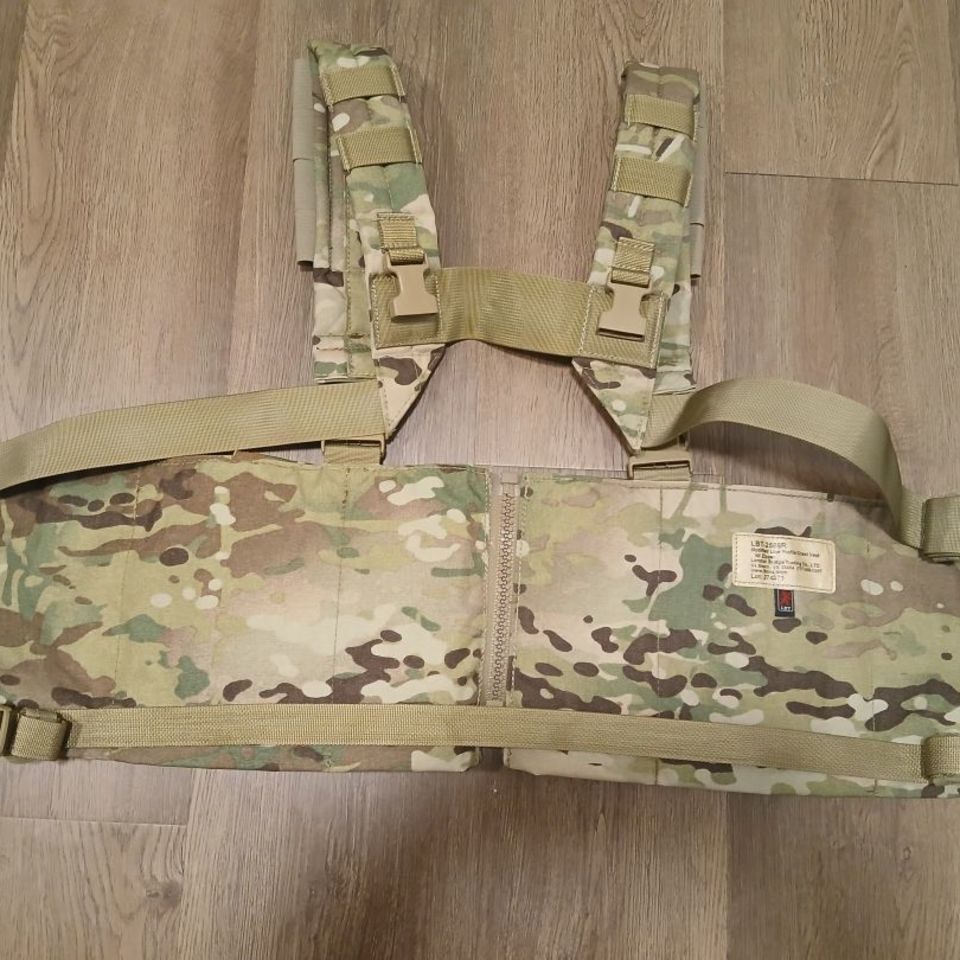 Post 1 - LBT-2586R SPLIT RIG W/ POUCHES