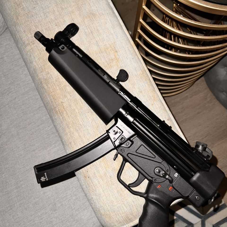 Post 1 - Mac5 (mp5 clone)