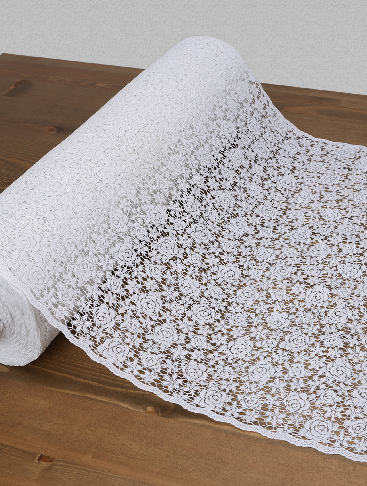 Tafelloper kant roosje wit