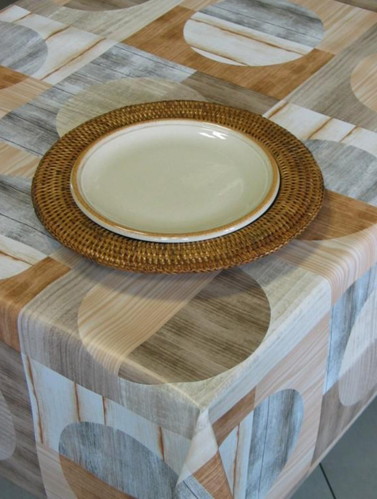 Tafelzeil Mixed wood shapes brown