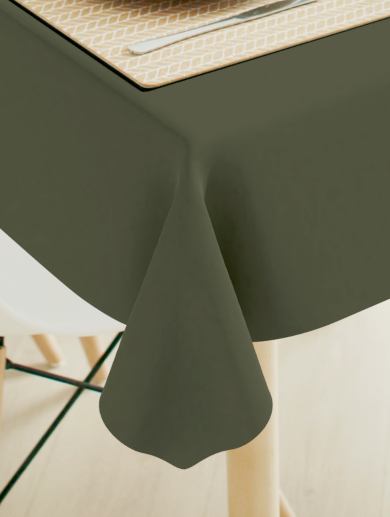 Vita cloudy concrete