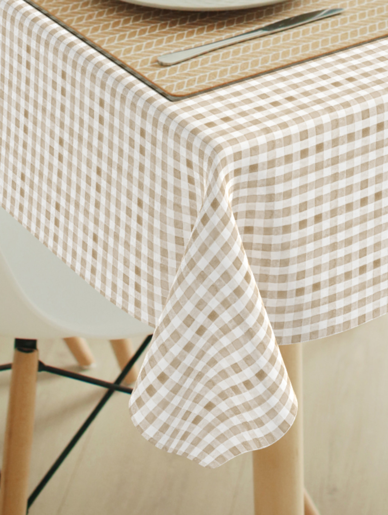 Tafelkleed ruitje aquarel beige