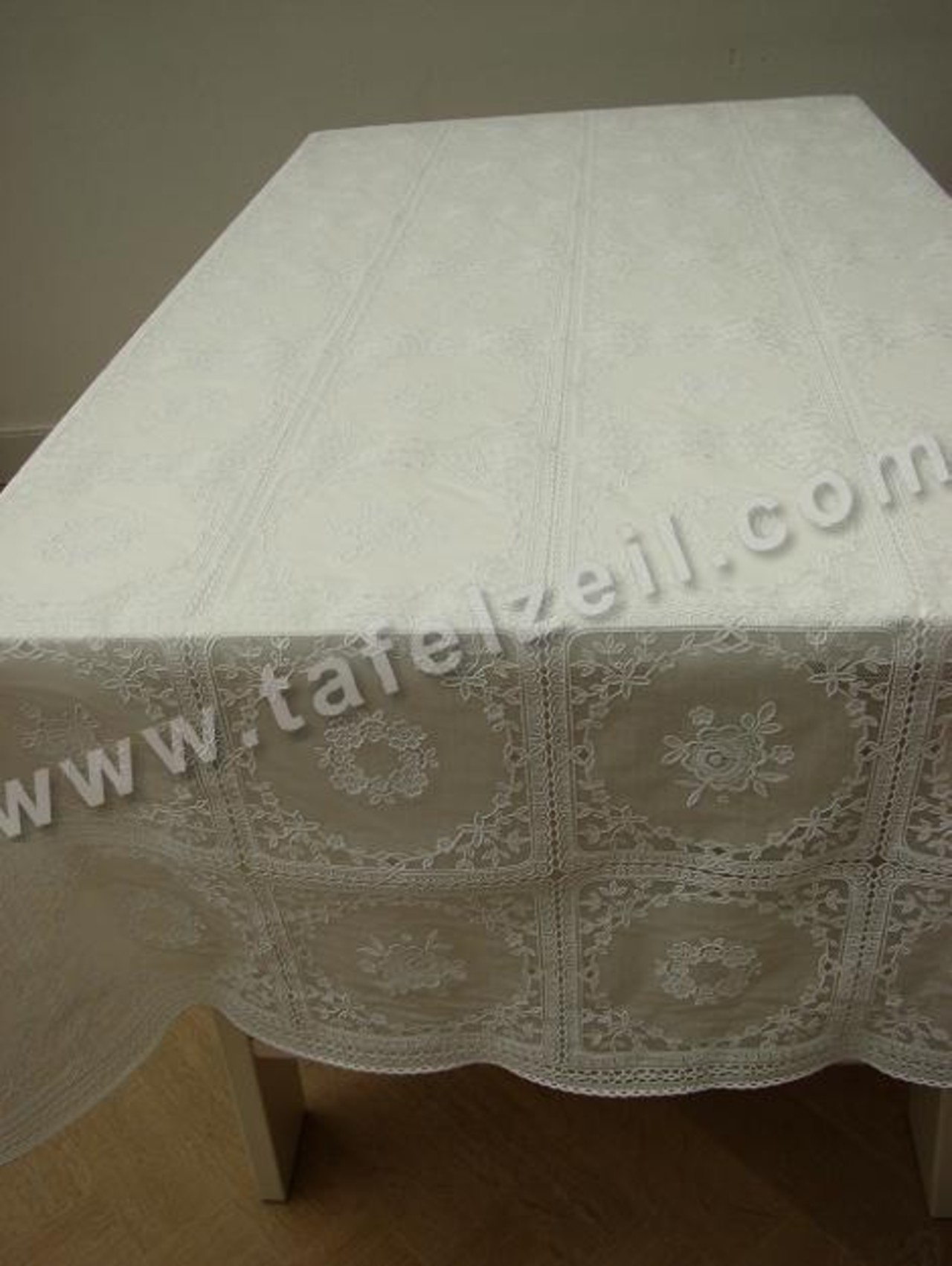 Kant roses white