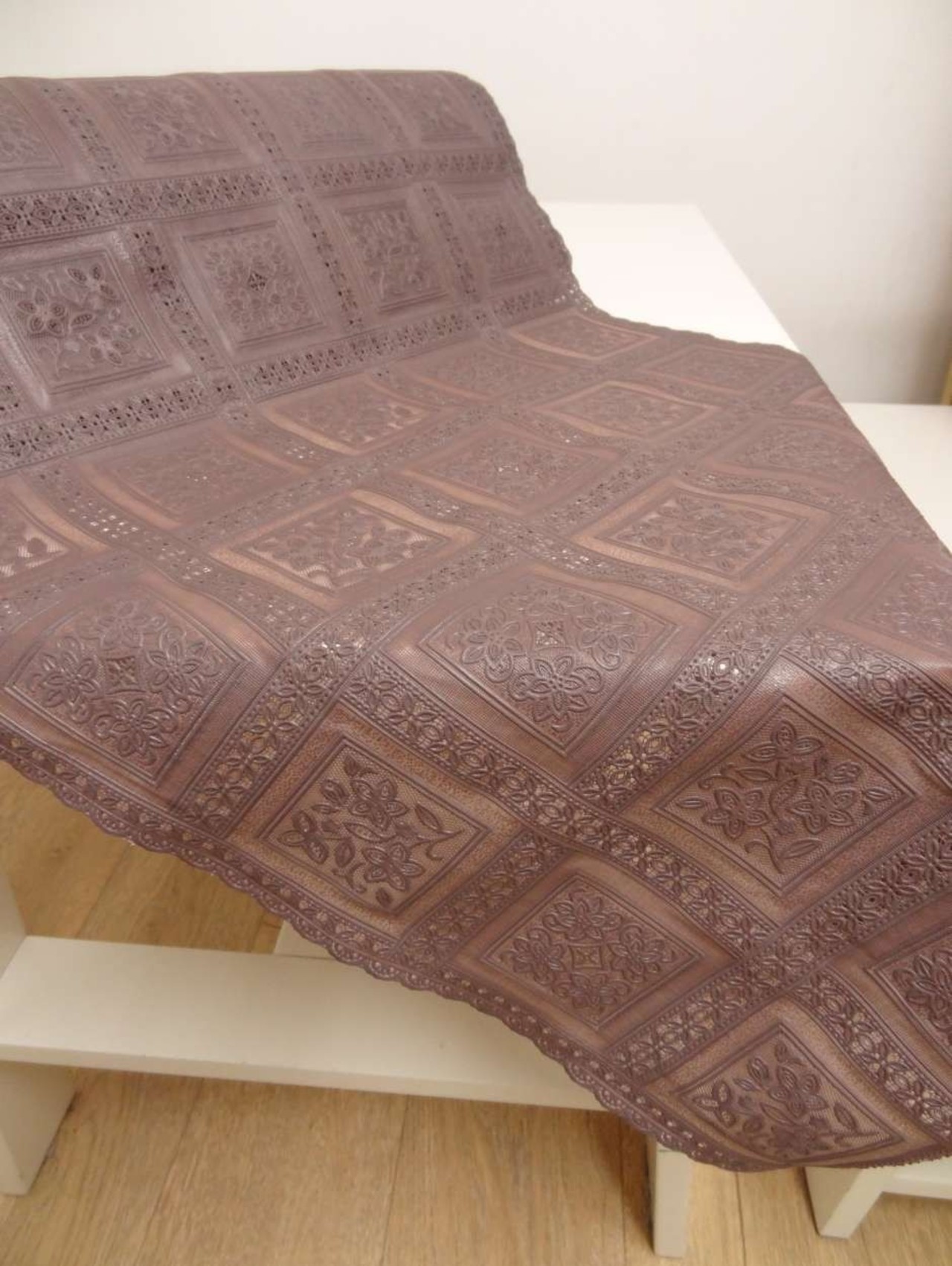 Tafelloper kant taupe