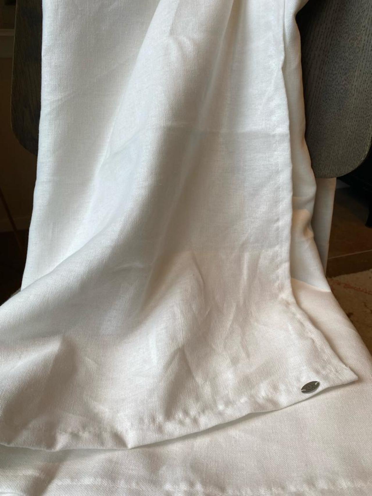 Zware kwaliteit 100% linnen offwhite, de pure stof zonder coating