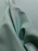 Zware kwaliteit 100% linnen vergrijsd groen, de pure stof zonder coating