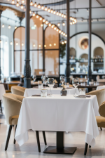 Tafelkleed effen wit damast