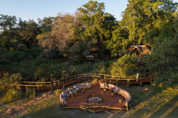 Camp Moremi – Desert & Delta Safaris