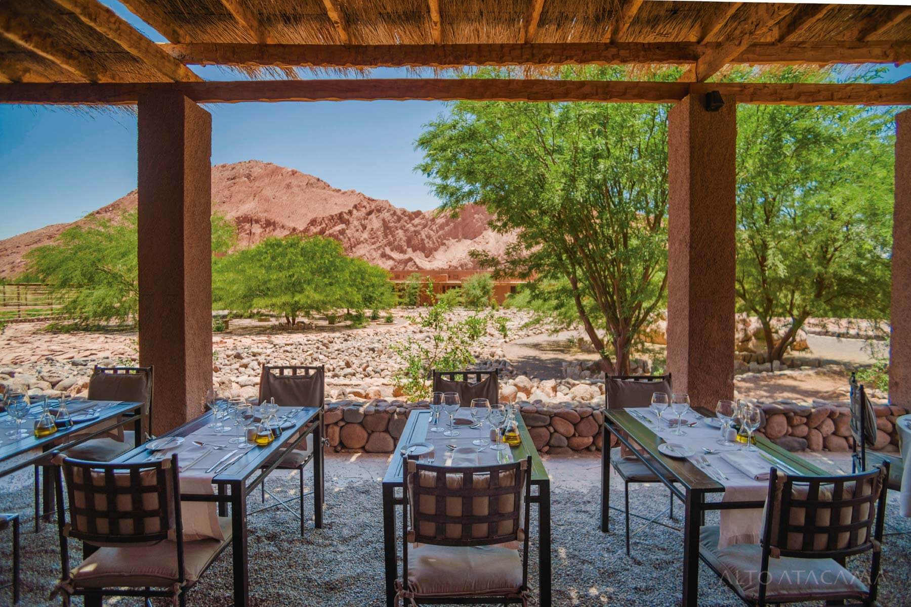 Außenansicht des Restaurants des Alto Atacama Desert Lodge and Spa