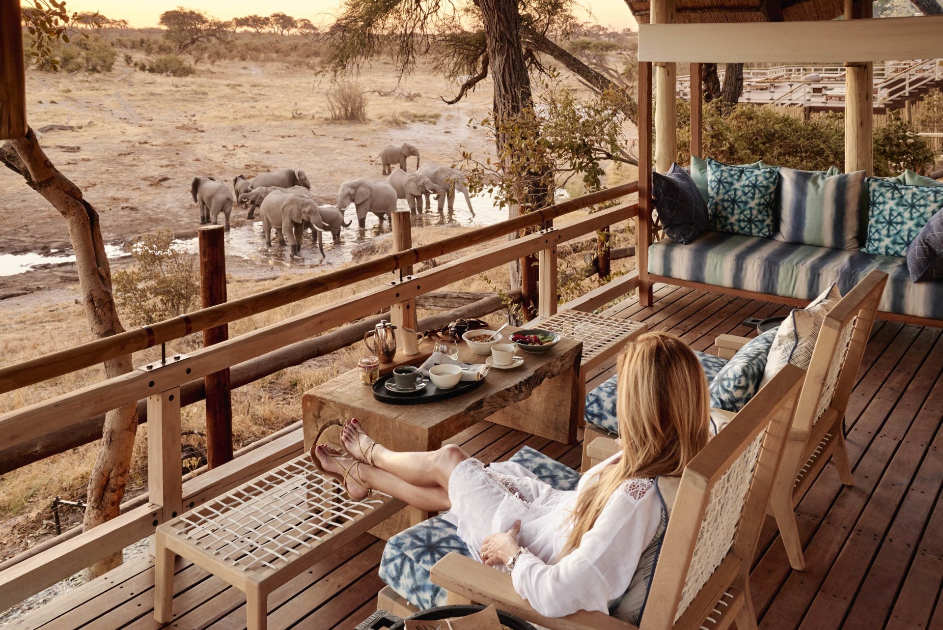 Terrasse der Suite der Belmond Savute Elephant Lodge