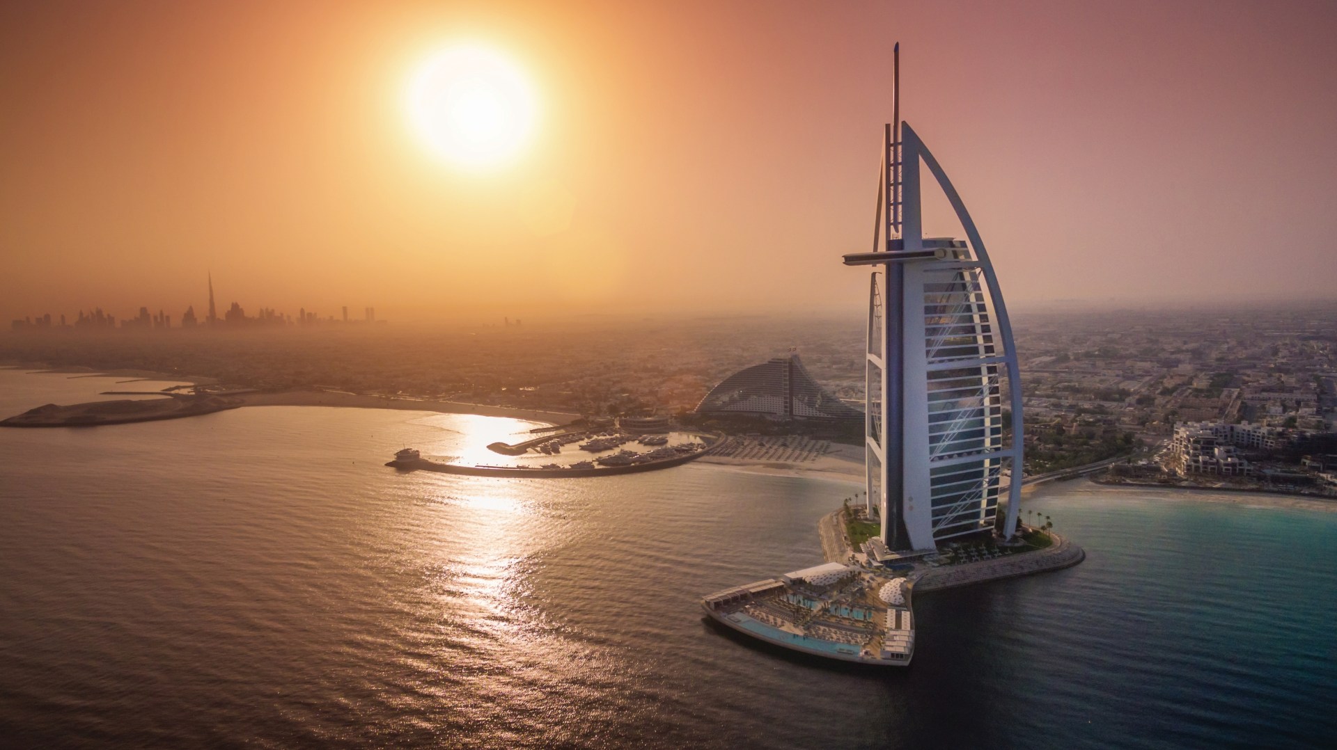 Burj al Arab im Sonnenuntergang