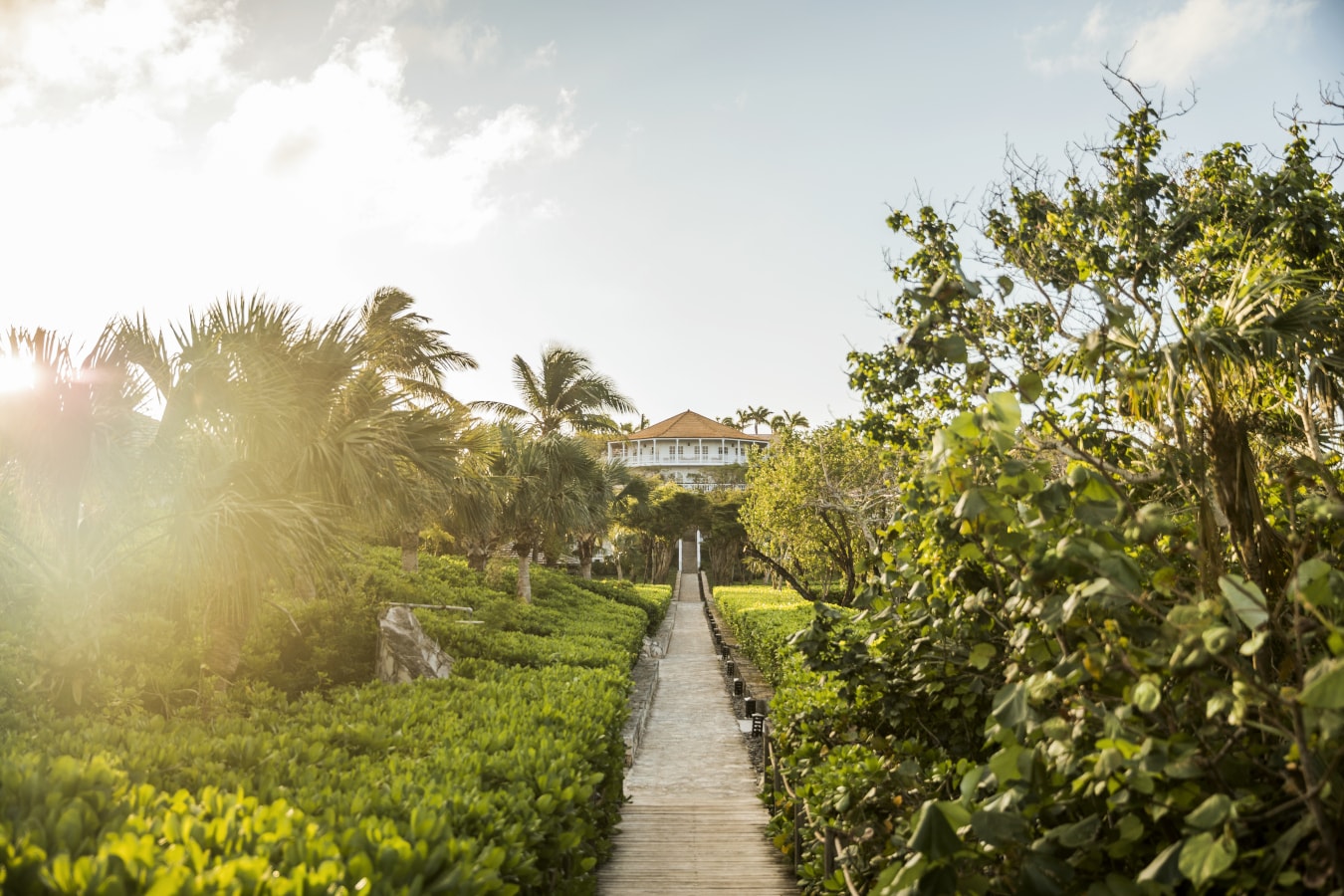 Außenfassade des Verandah Hauptgebäudes COMO Parrot Cay