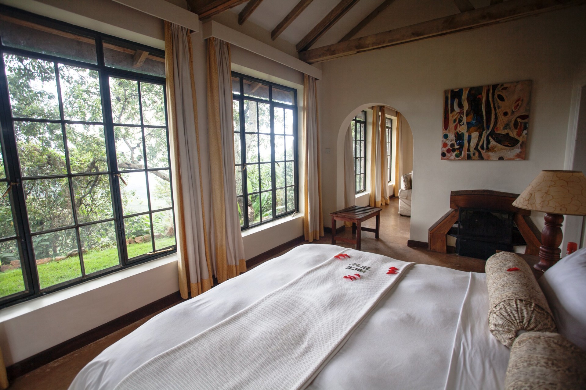 Aussicht aus dem Schlafzimmer der Clouds Mountain Gorilla Lodge