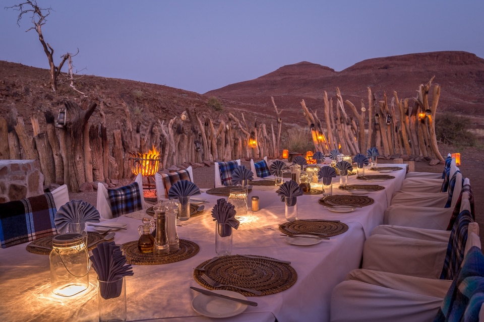 Abendessen im Damaraland Camp