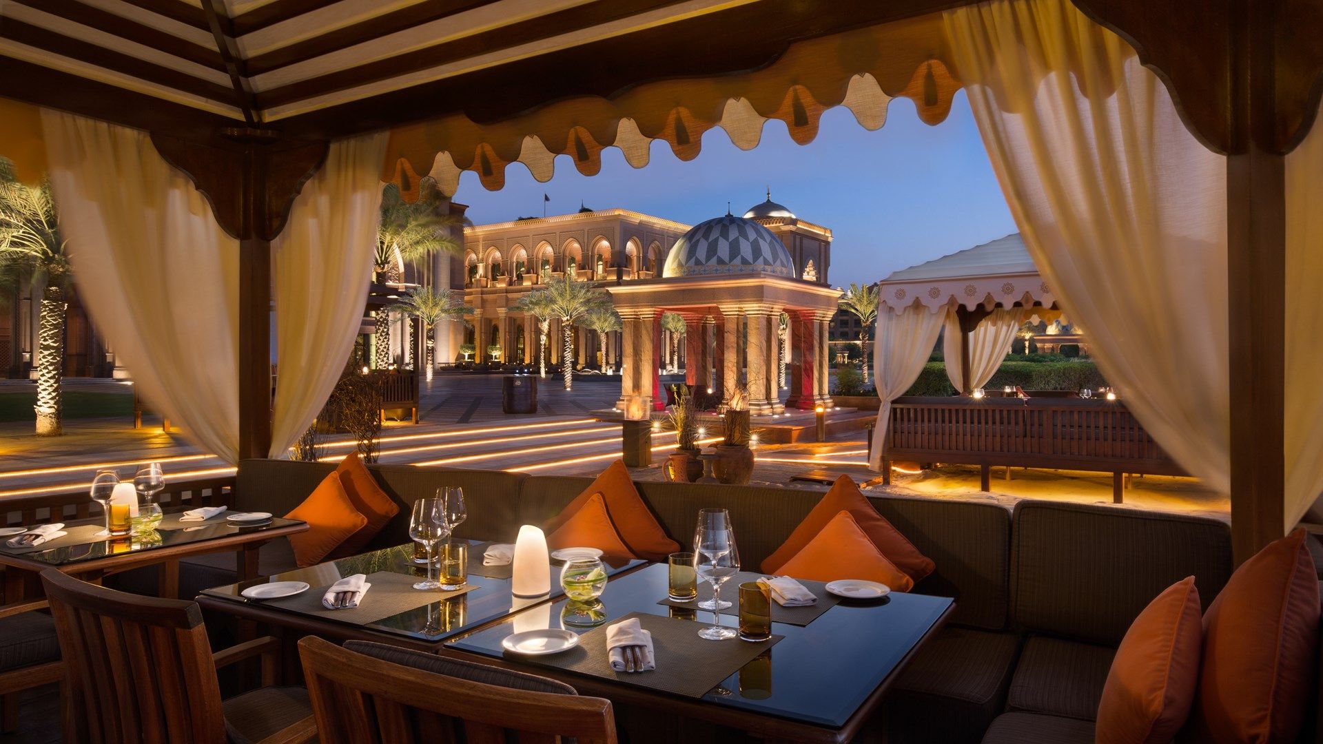 Restaurant Set-up des Emirates Palace