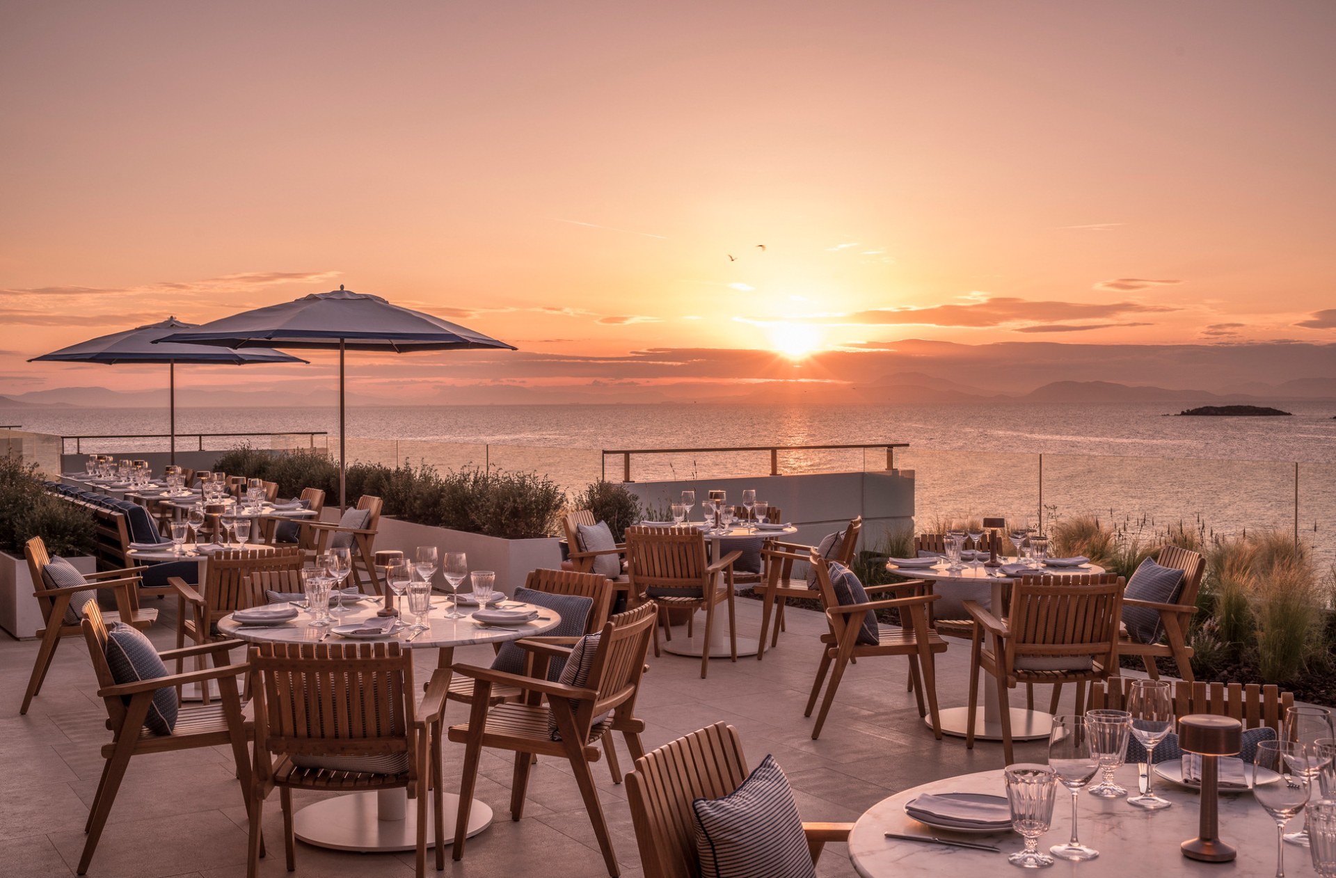 Terrasse des Mercato Restuarants des Four Seasons Astir Palace Hotels