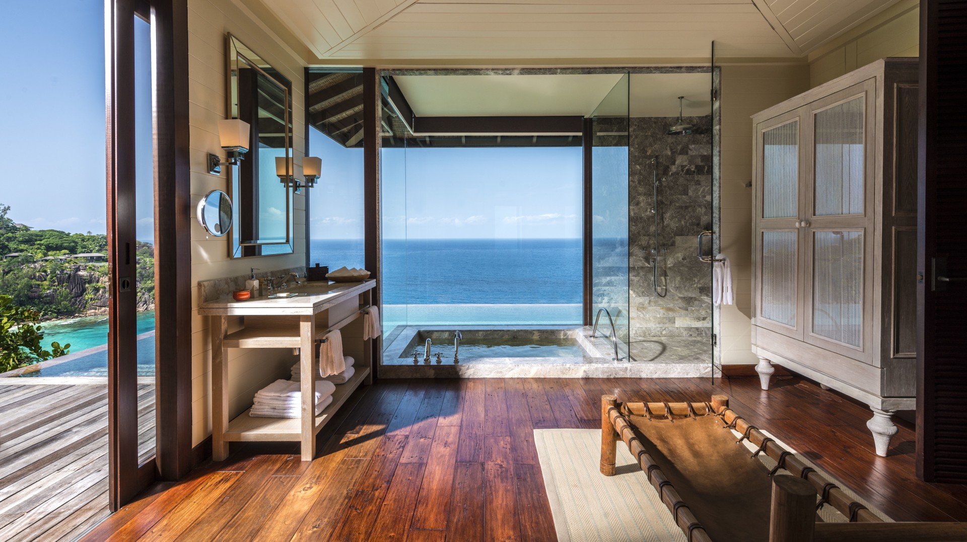 Badezimmer der Hilltop Ocean View Villa