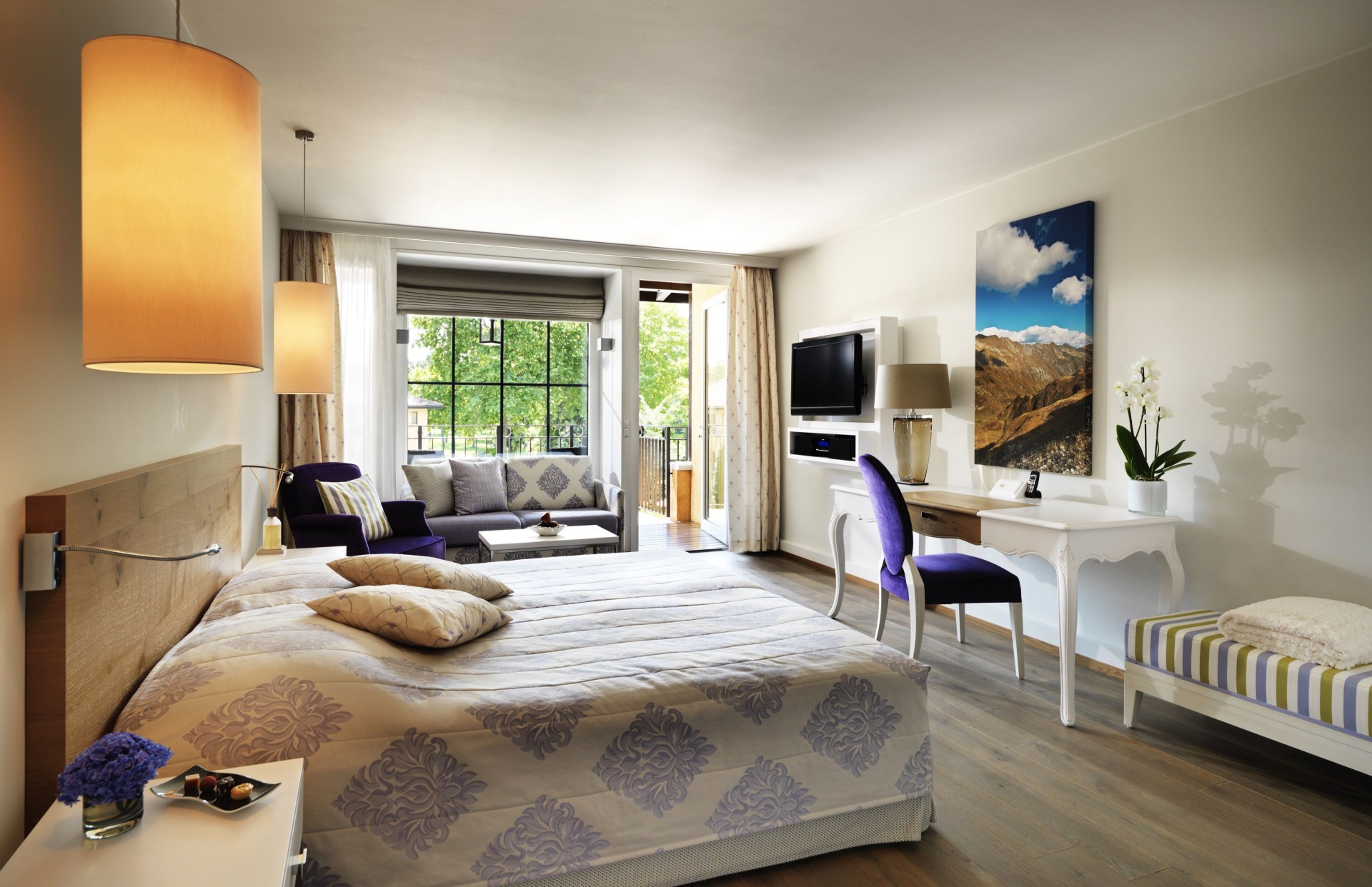 Schlafzimmer des Doppelzimmers auf der Südseite des Giardino Ascona