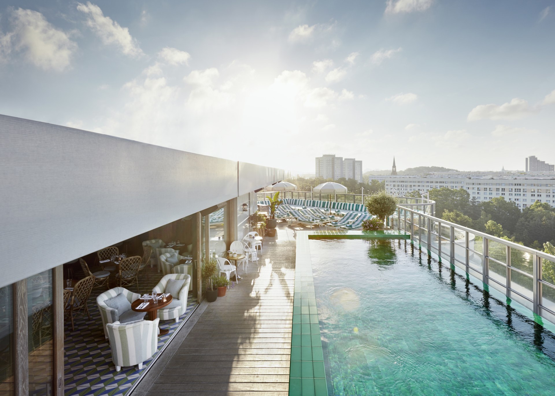 Dachterrasse mit Pool