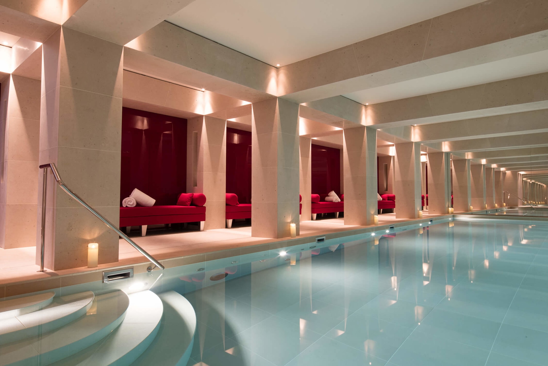 Indoorpool des Hotels