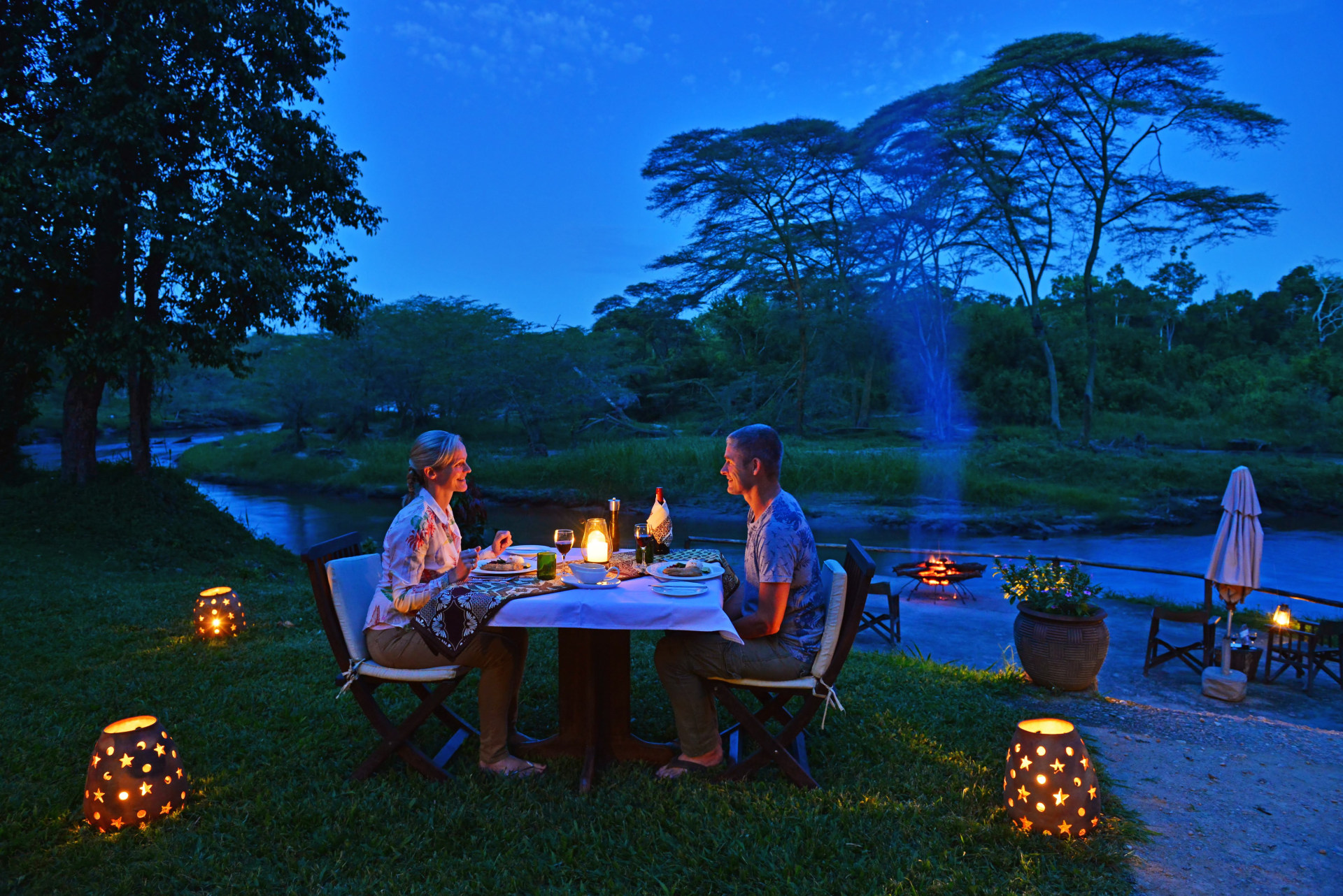 Abendessen zu zweit im Ishasha Wilderness Camp