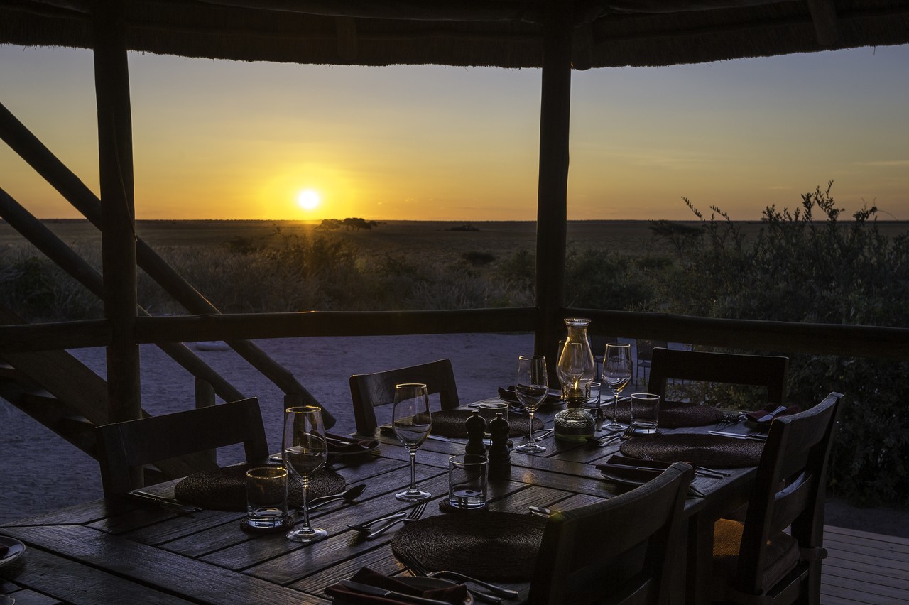 Abendessen im Kalahari Plains Camp in Botswana