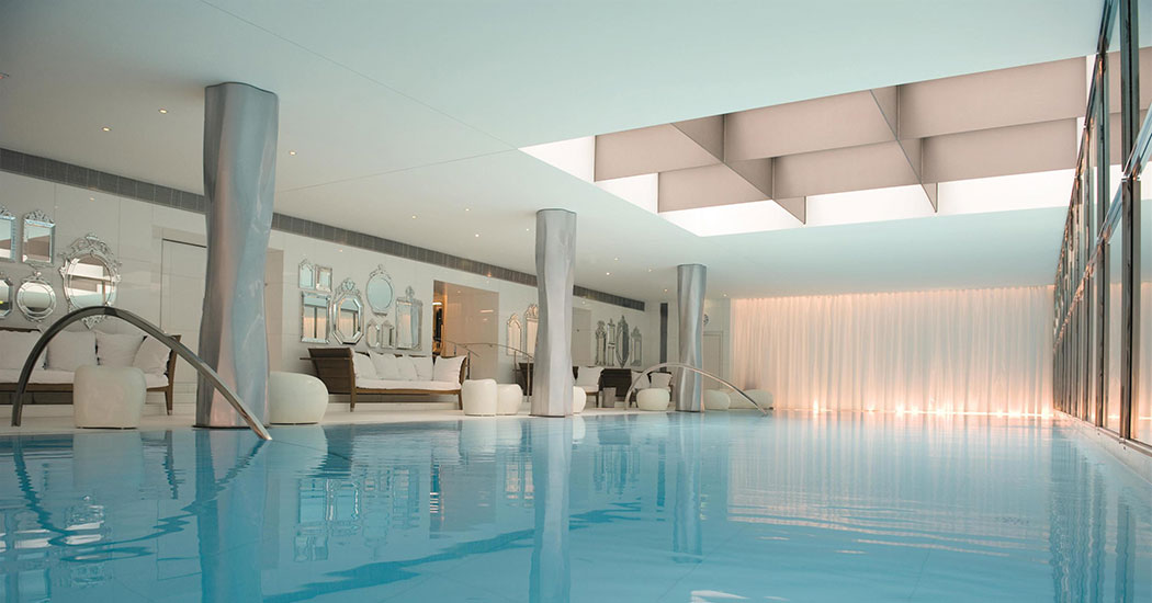 Indoor Pool des Hotels