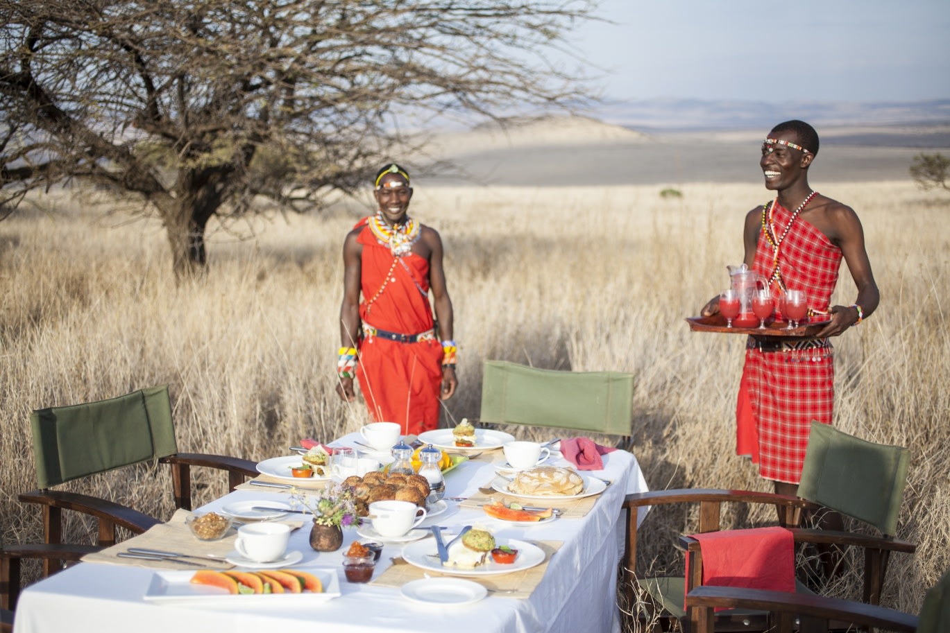 Fruehstueck in der Wildnis nahe des Lewa House