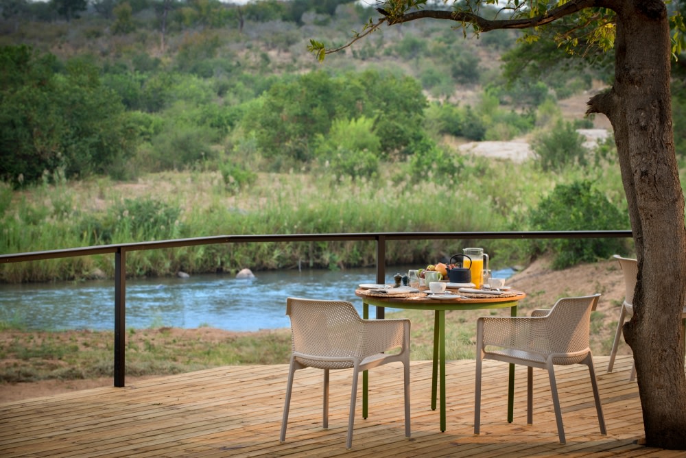 Terrasse der Lion Sands River Lodge Südafrika