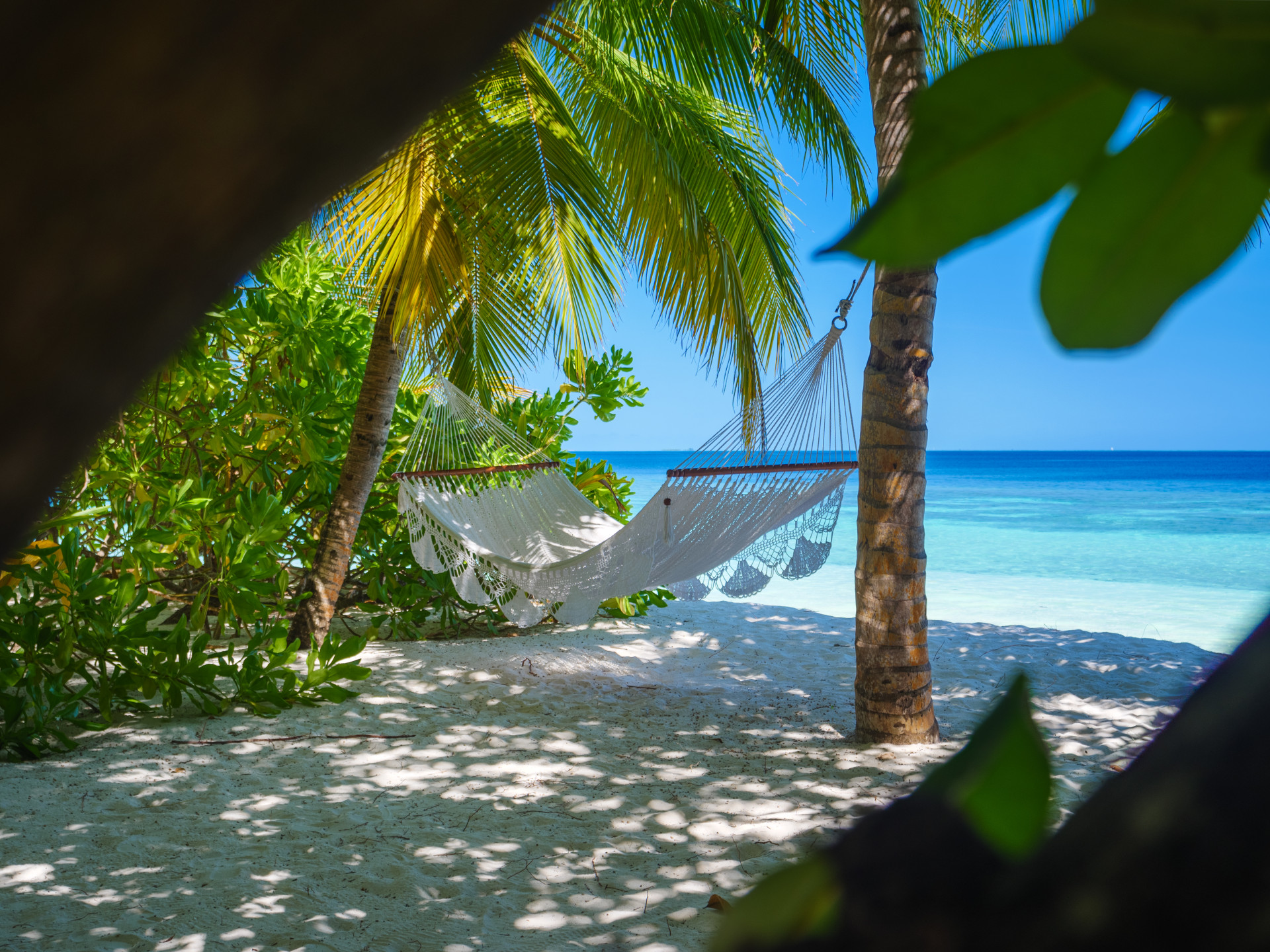 Hängematte am Strand von Mirihi Island