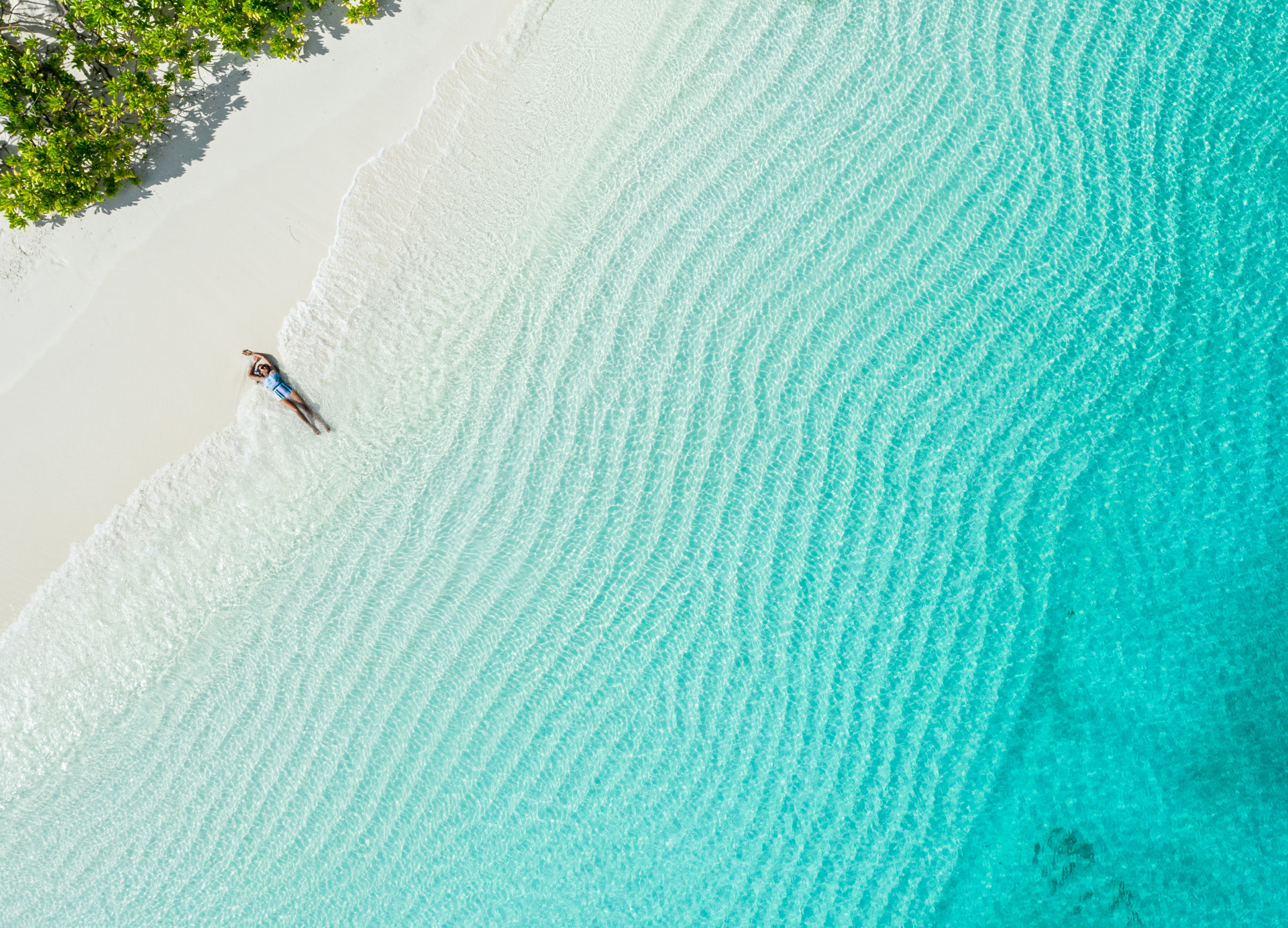 Strand von Mirihi Island