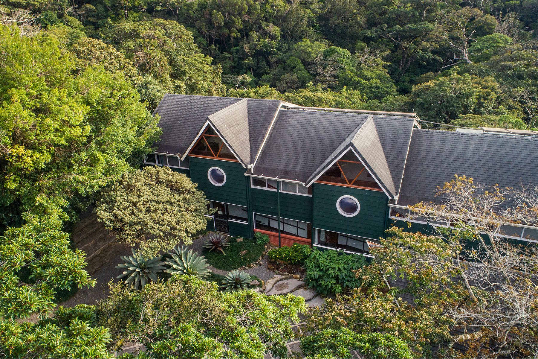 Außenfassade vom Monteverde Lodge and Gardens 