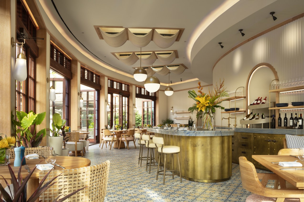 Innenansicht des Costa Restaurants des Rosewood Baha Mar