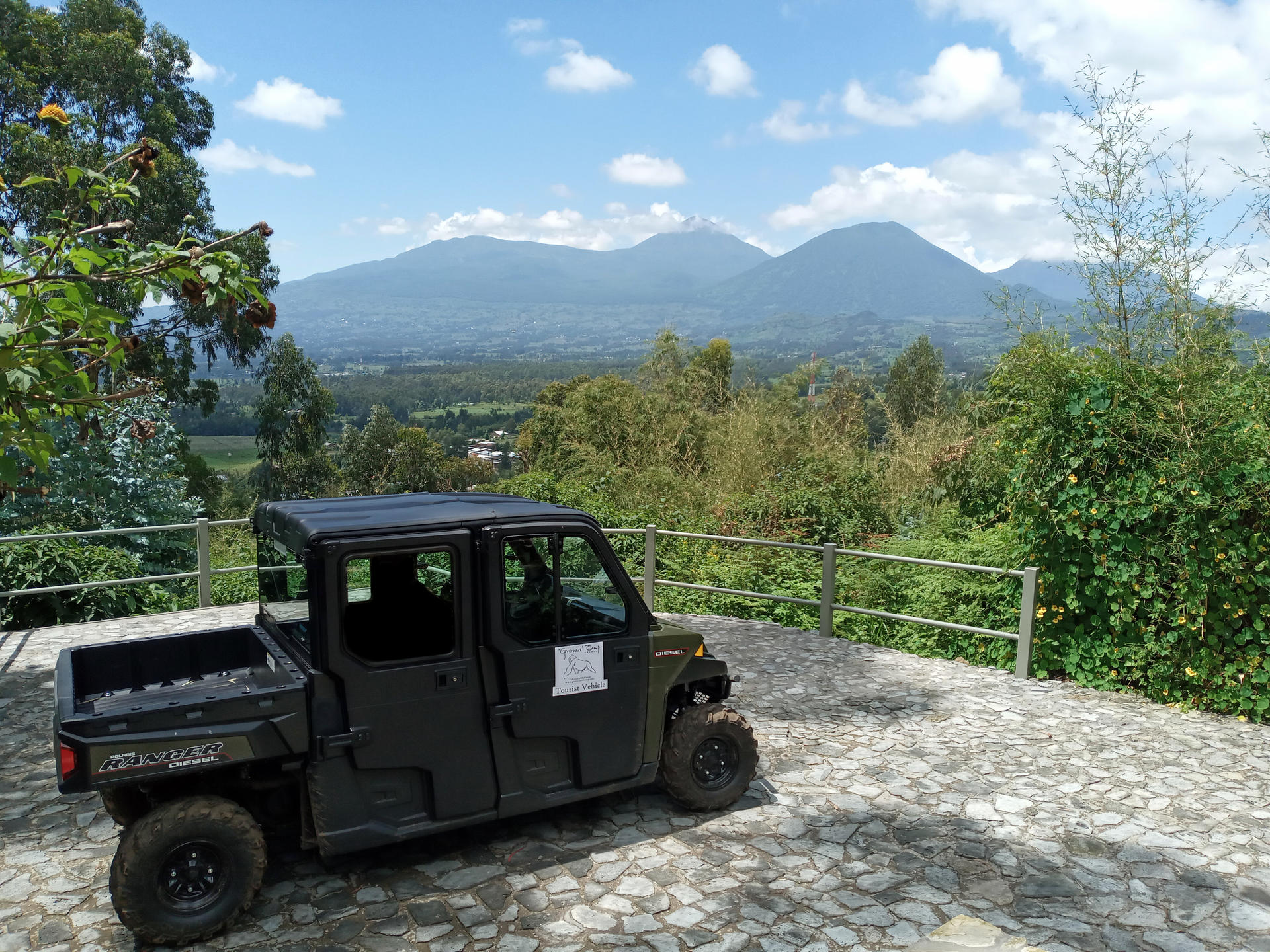 Aussicht von der Sabyinyo Silverback Lodge