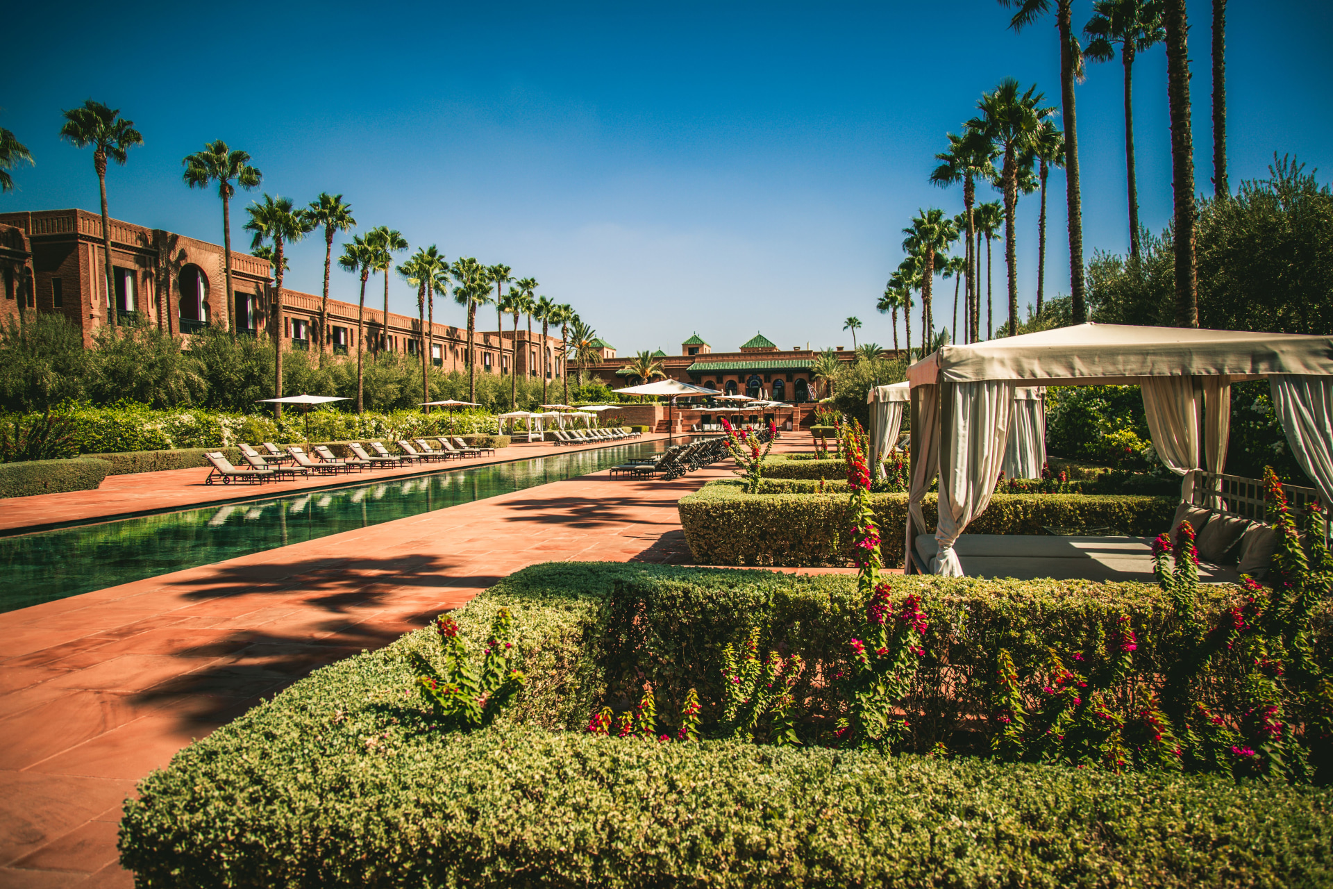 Pool und Terrasse 