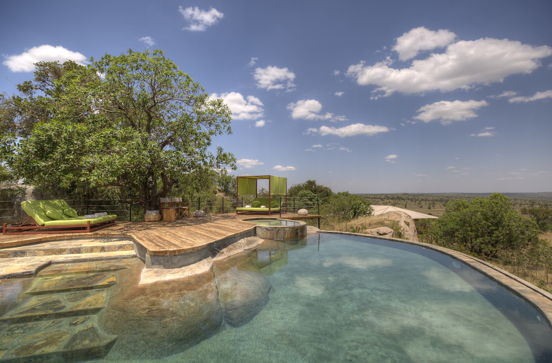 Swimmingpool des Serengeti Bushtops