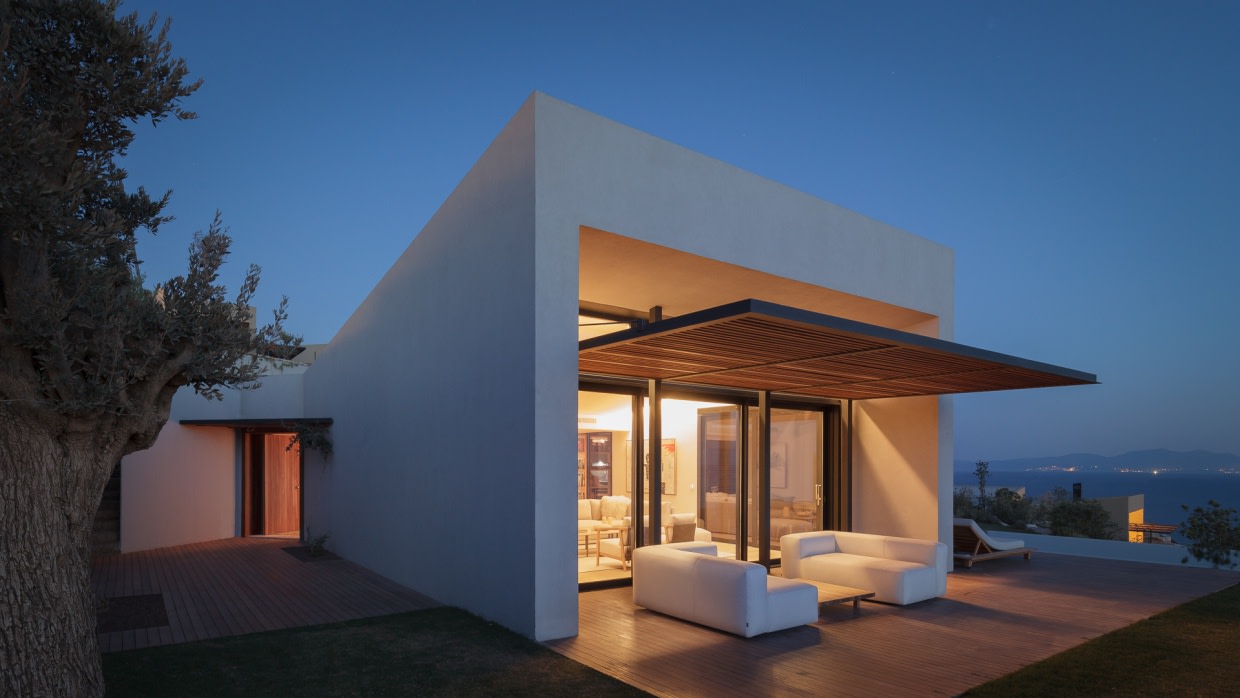 Residence exterior bei Nacht des Six Senses Kaplankaya