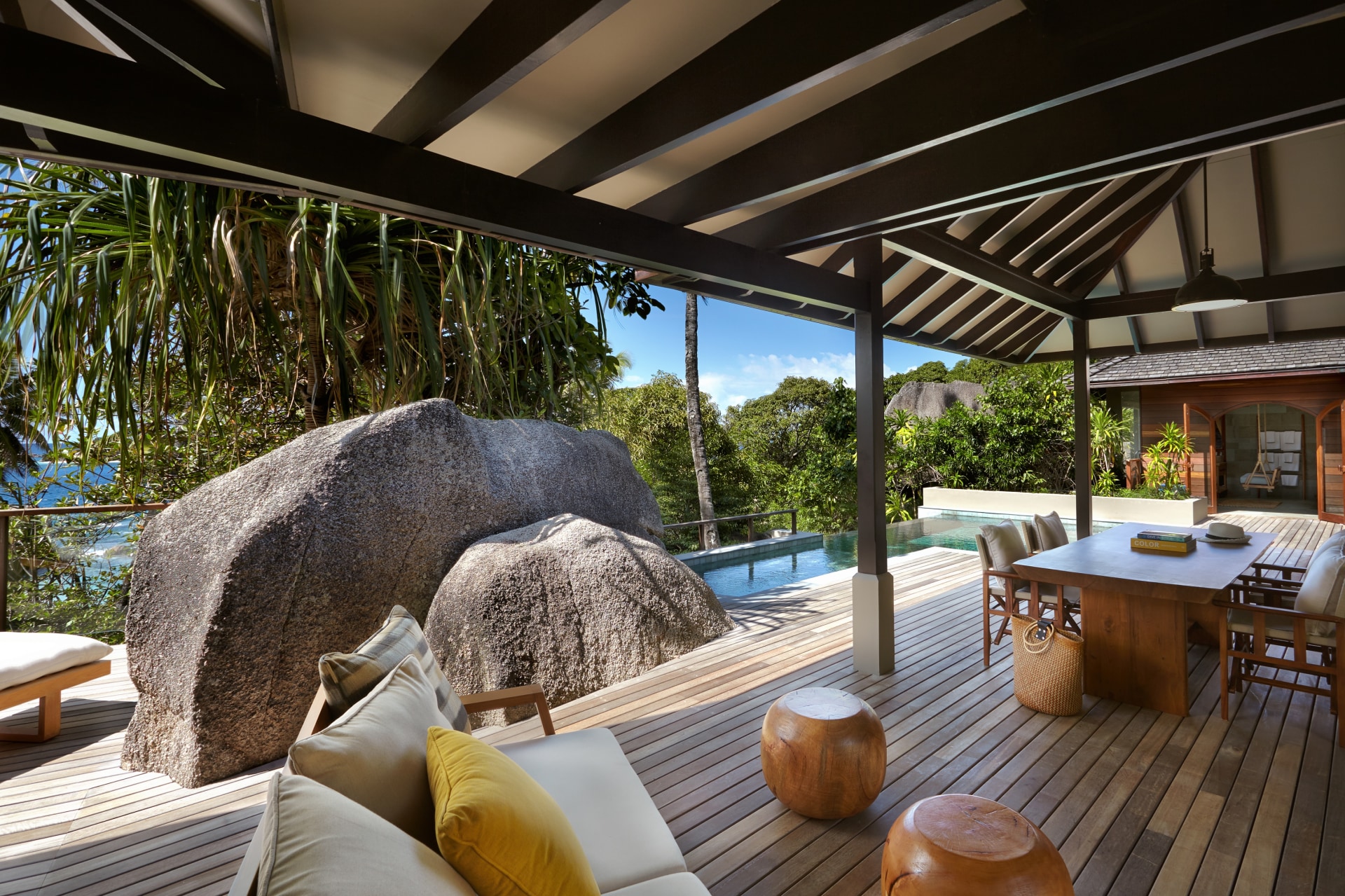 Terrasse der Two Bedroom Pool Villa