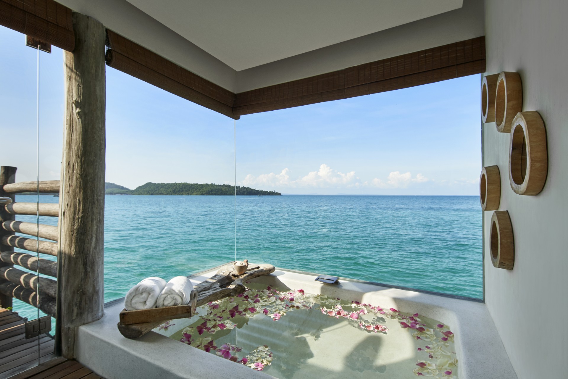 Privatpool der Overwater Villa