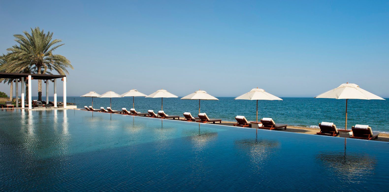 Poolanlage des Chedi Hotels