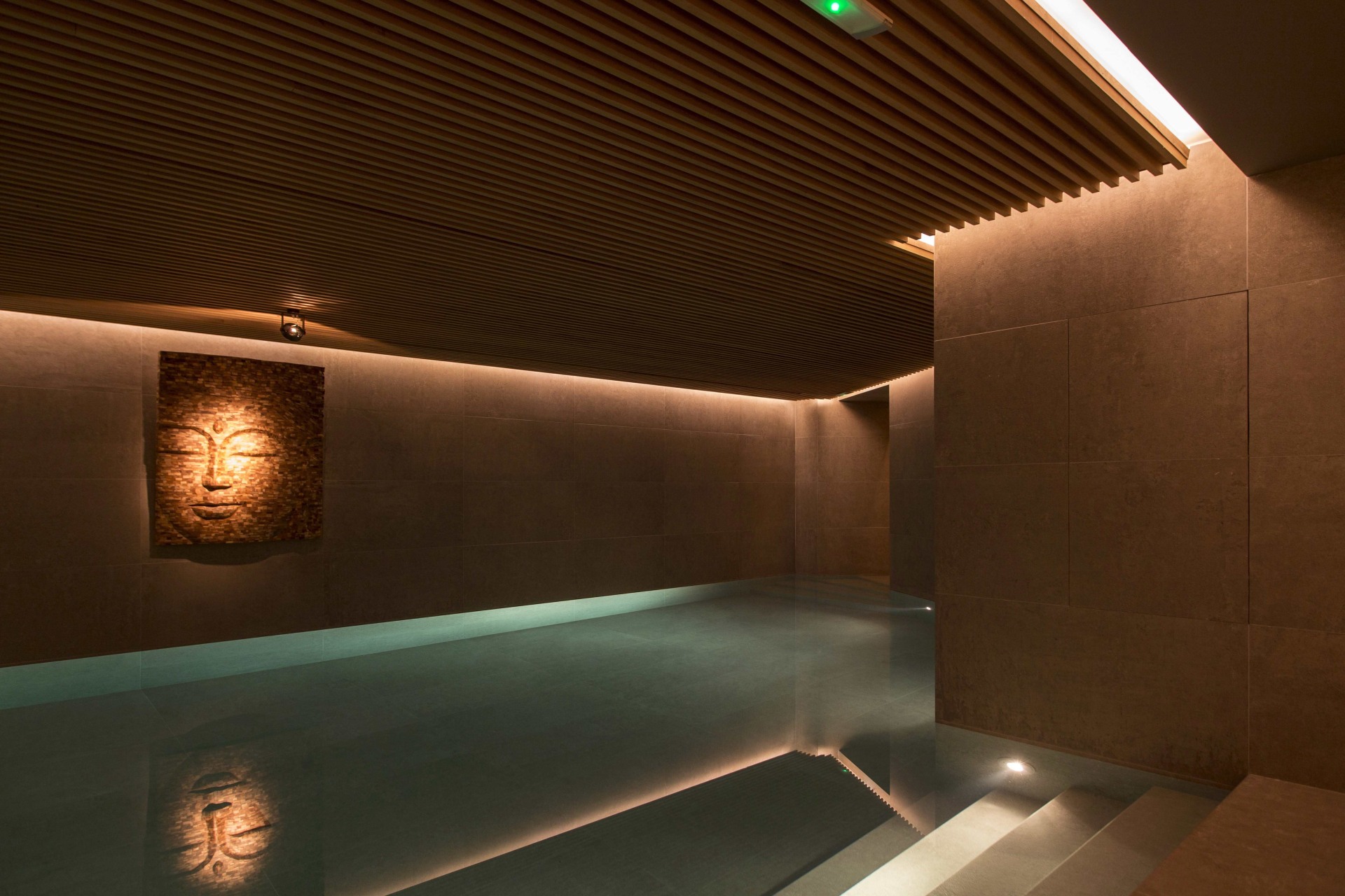 Spa Bereich und Pool vom The Margi Athens