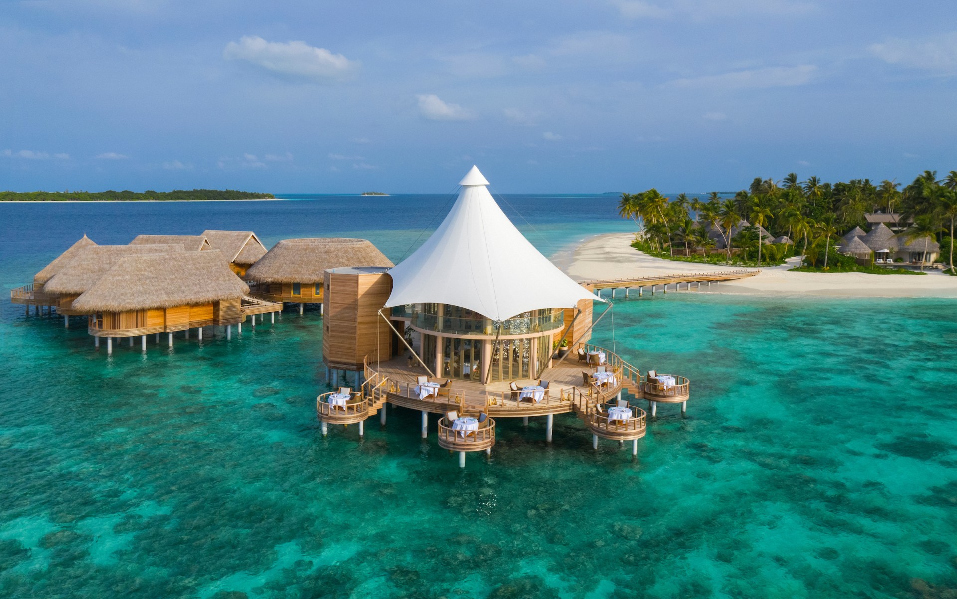 Exterior Restaurant The Nautilus Maldives