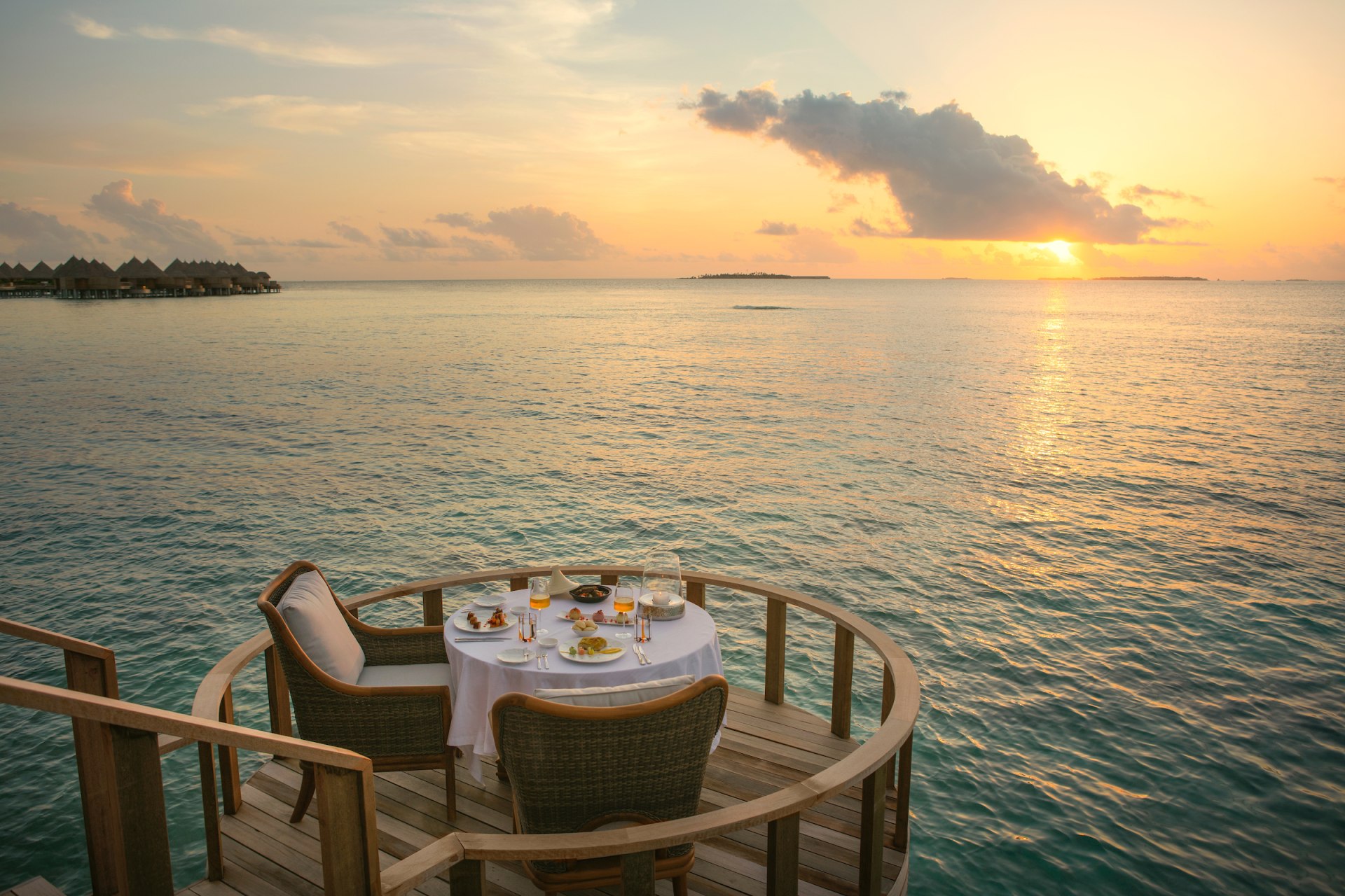 Romantisches Abendessen im The Nautilus Maldives