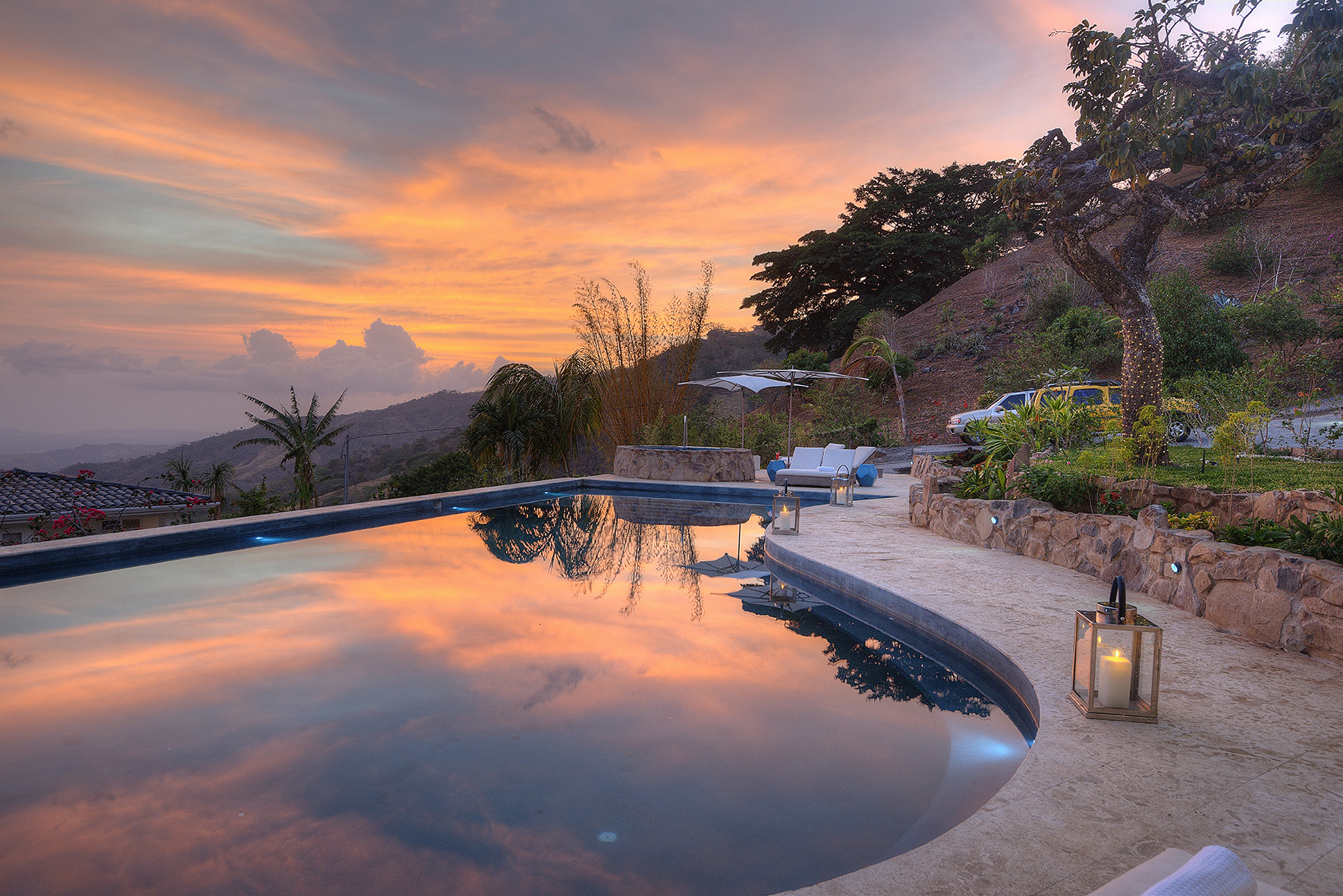 Pool und Aussicht vom Pool