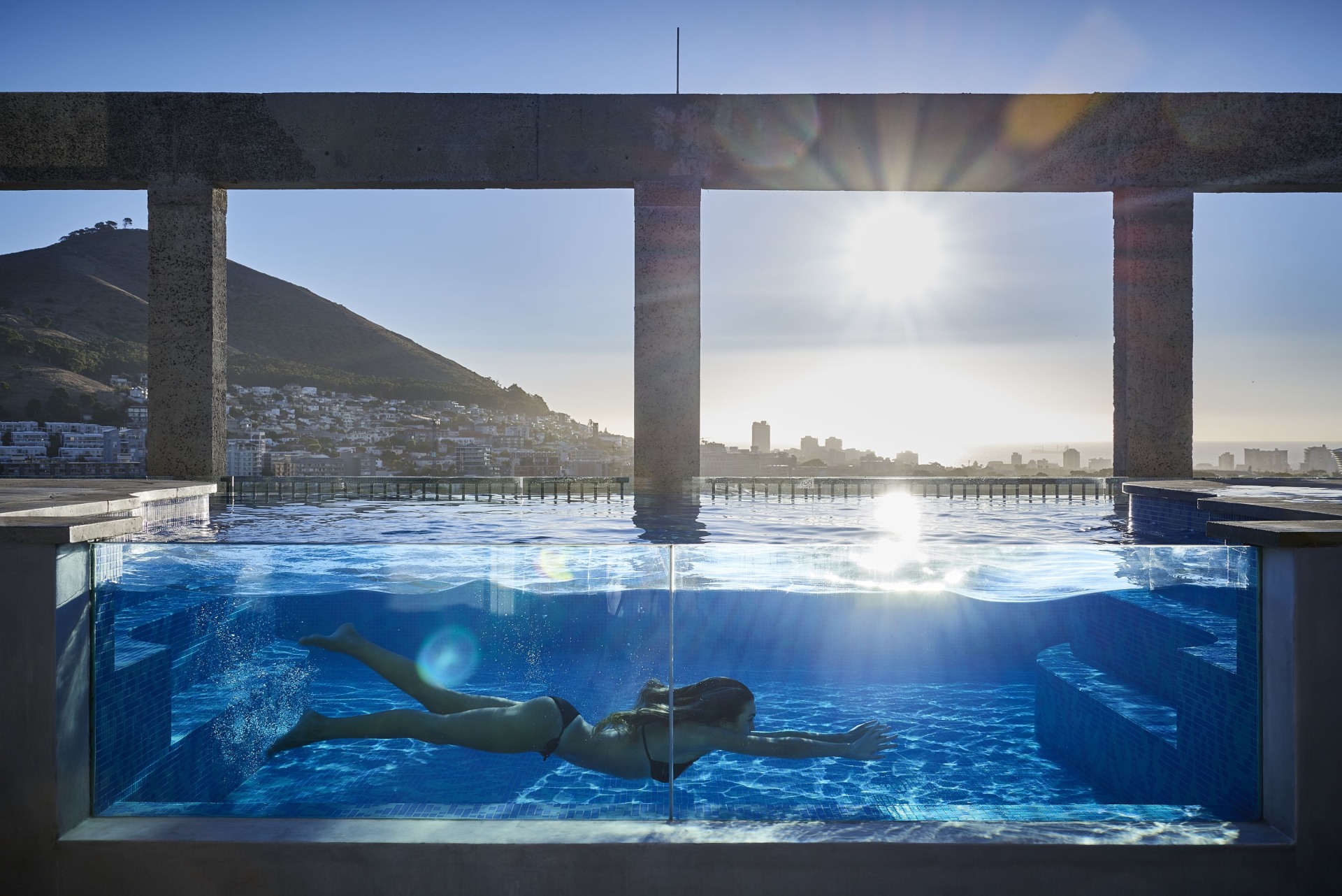 Swimmingpool des The Silo Hotel 