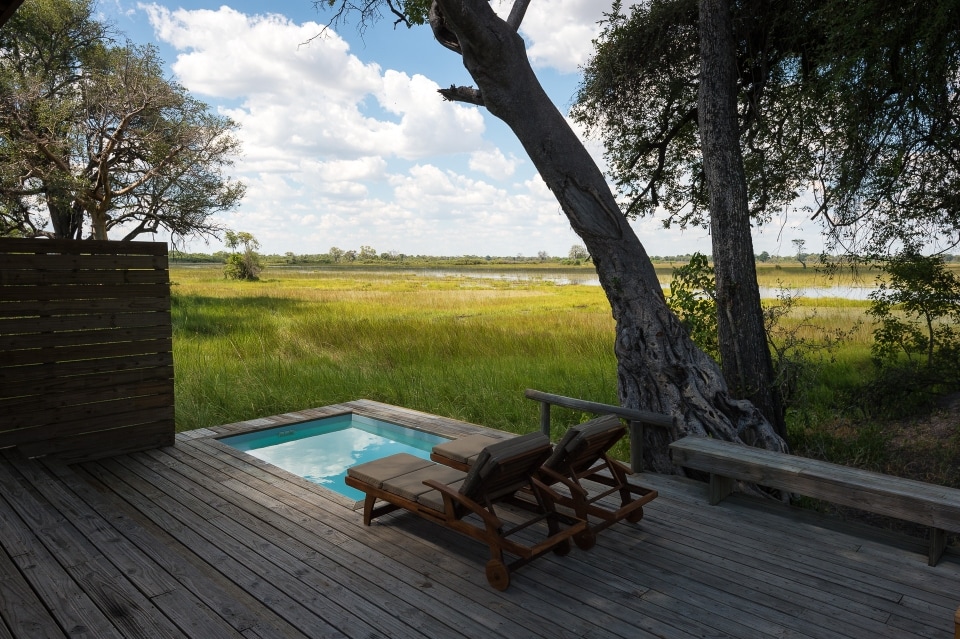 Aussenansicht der Suite mit privatem Pool des Vumbura Plains Camp