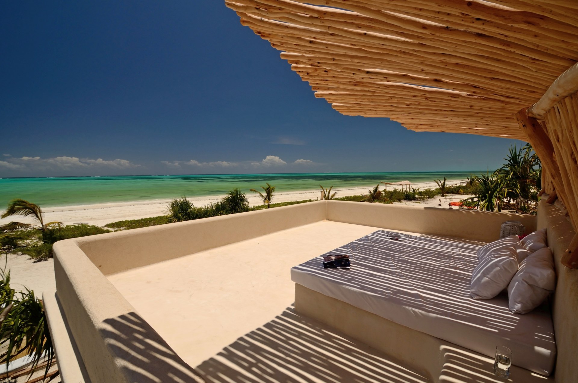 Aussicht von der Terrasse im White Sands Zanzibar